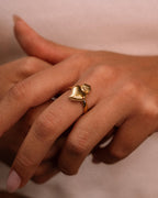 Anello - Cuore sacro oro