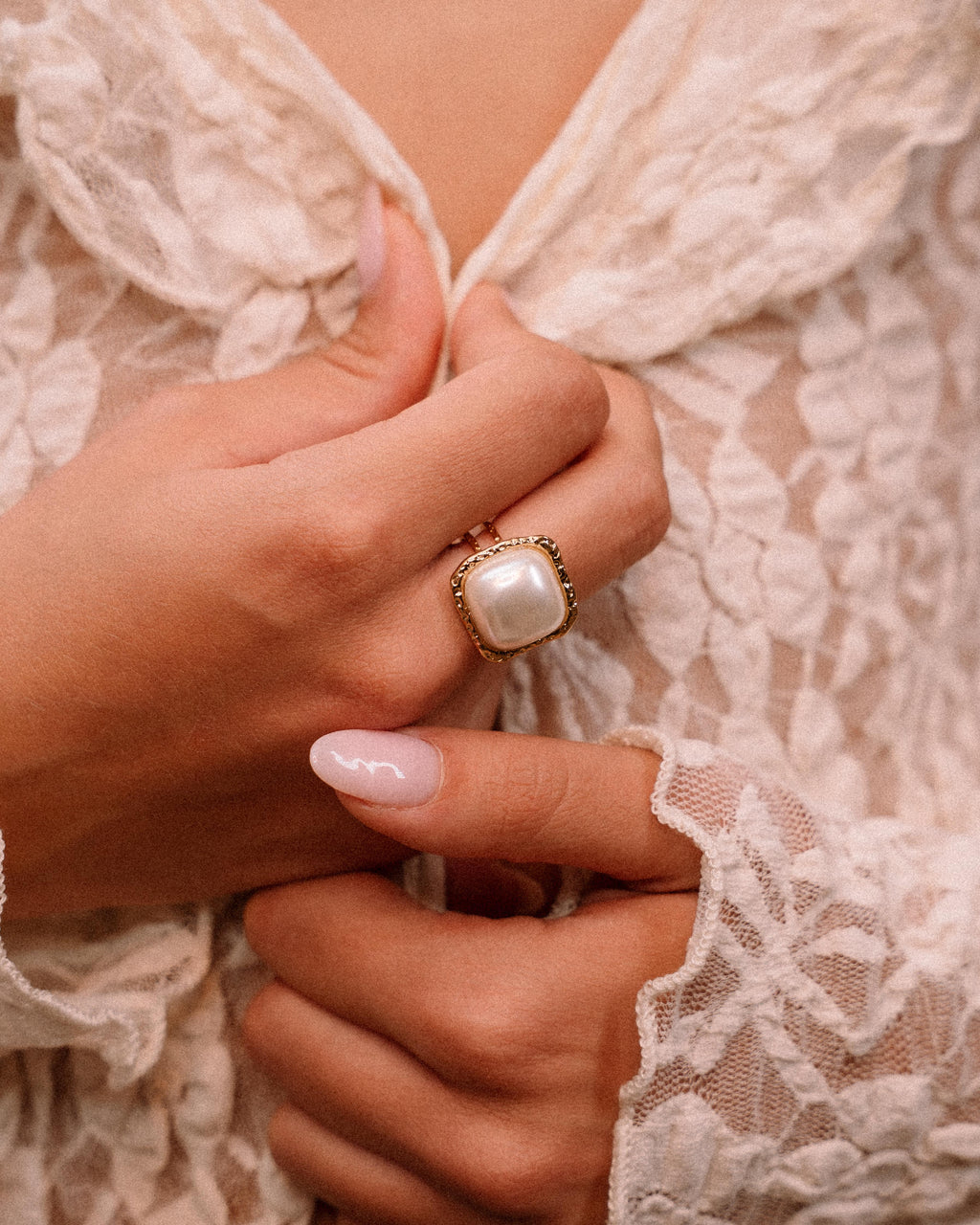 Anello Perla di luce