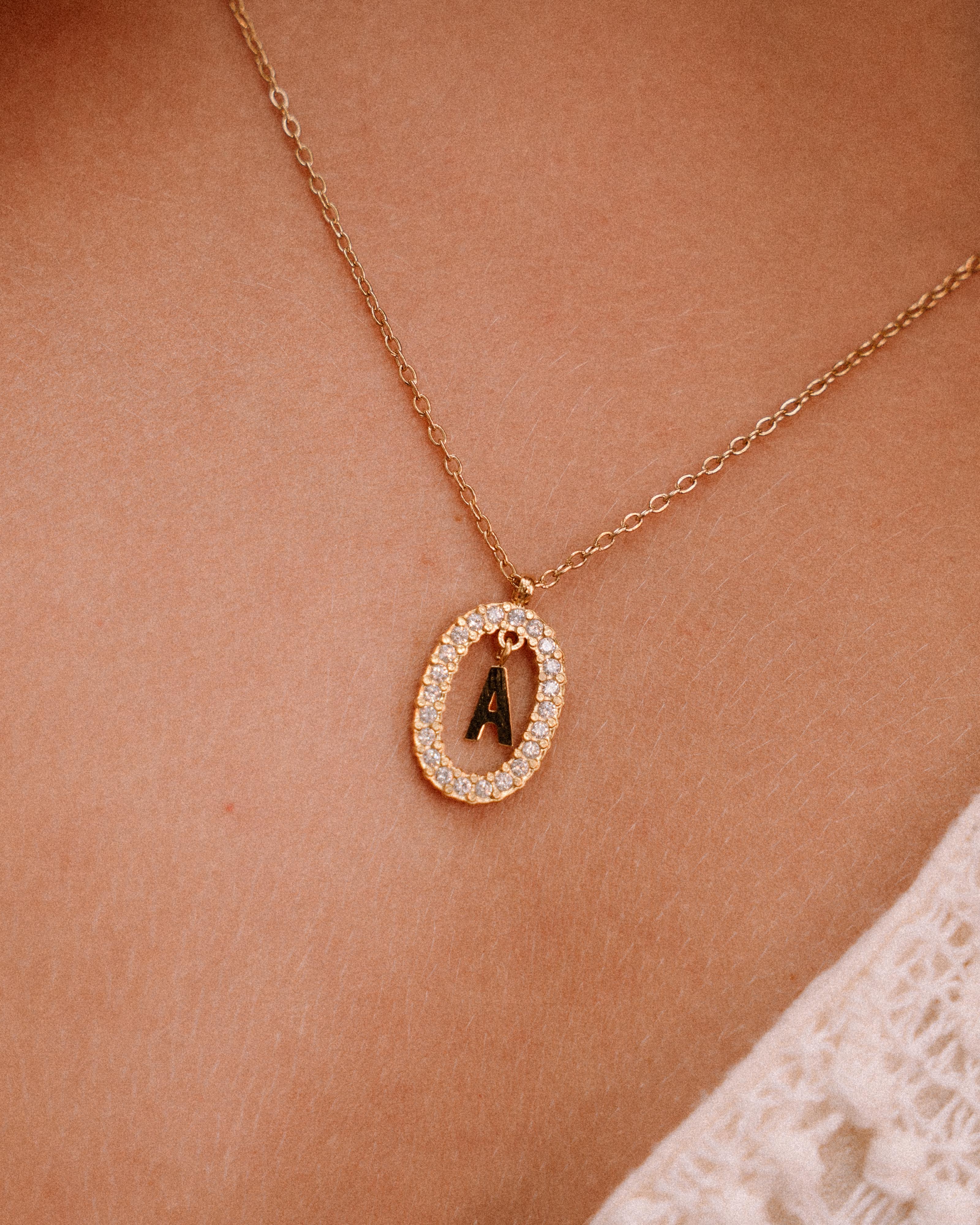 Collana iniziale holy letter